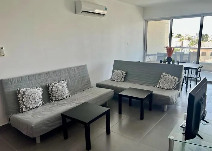 Mariam Court 302 Apartament