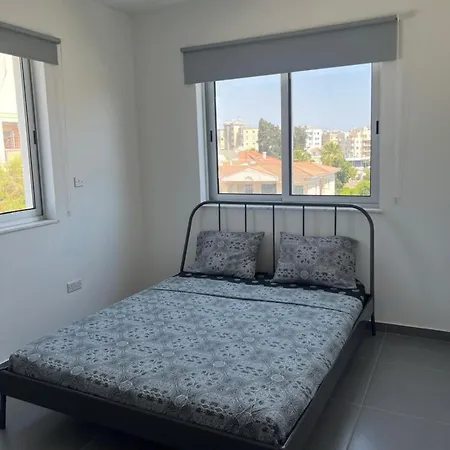 Mariam Court 302 * לרנקה